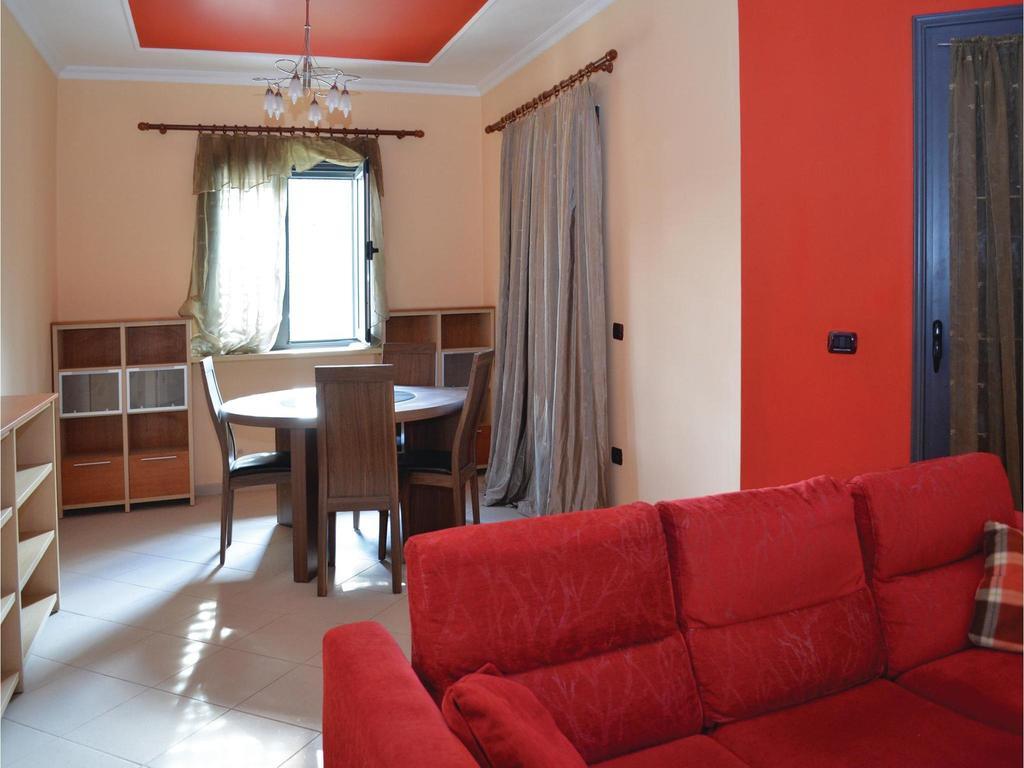 Holiday Home Pishat E Buta 28 โกเลม ภายนอก รูปภาพ