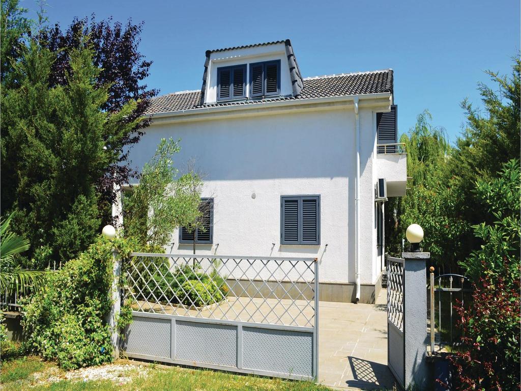 Holiday Home Pishat E Buta 28 โกเลม ภายนอก รูปภาพ