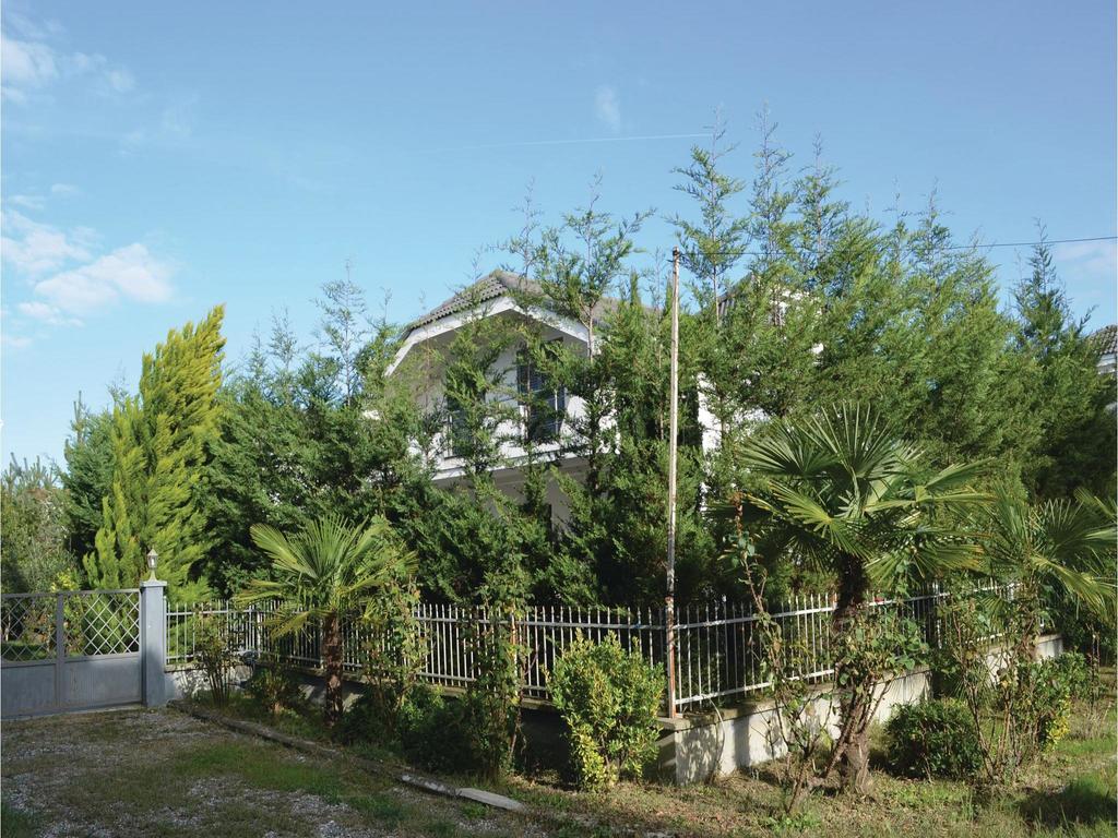 Holiday Home Pishat E Buta 28 โกเลม ภายนอก รูปภาพ
