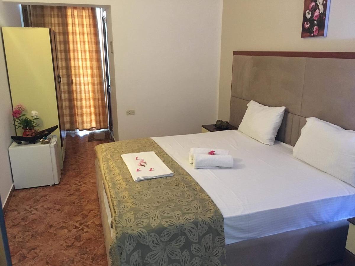 Holiday Home Pishat E Buta 28 โกเลม ภายนอก รูปภาพ