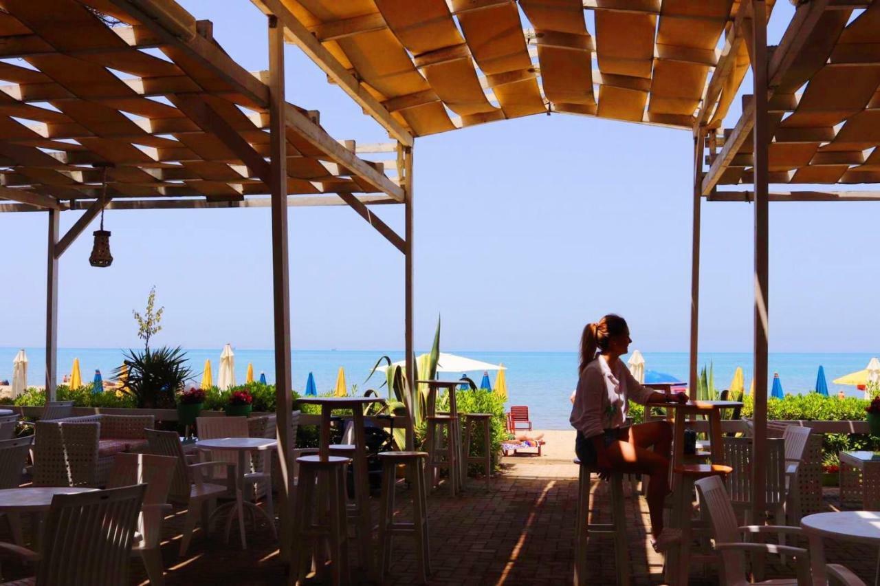 Holiday Home Pishat E Buta 28 โกเลม ภายนอก รูปภาพ